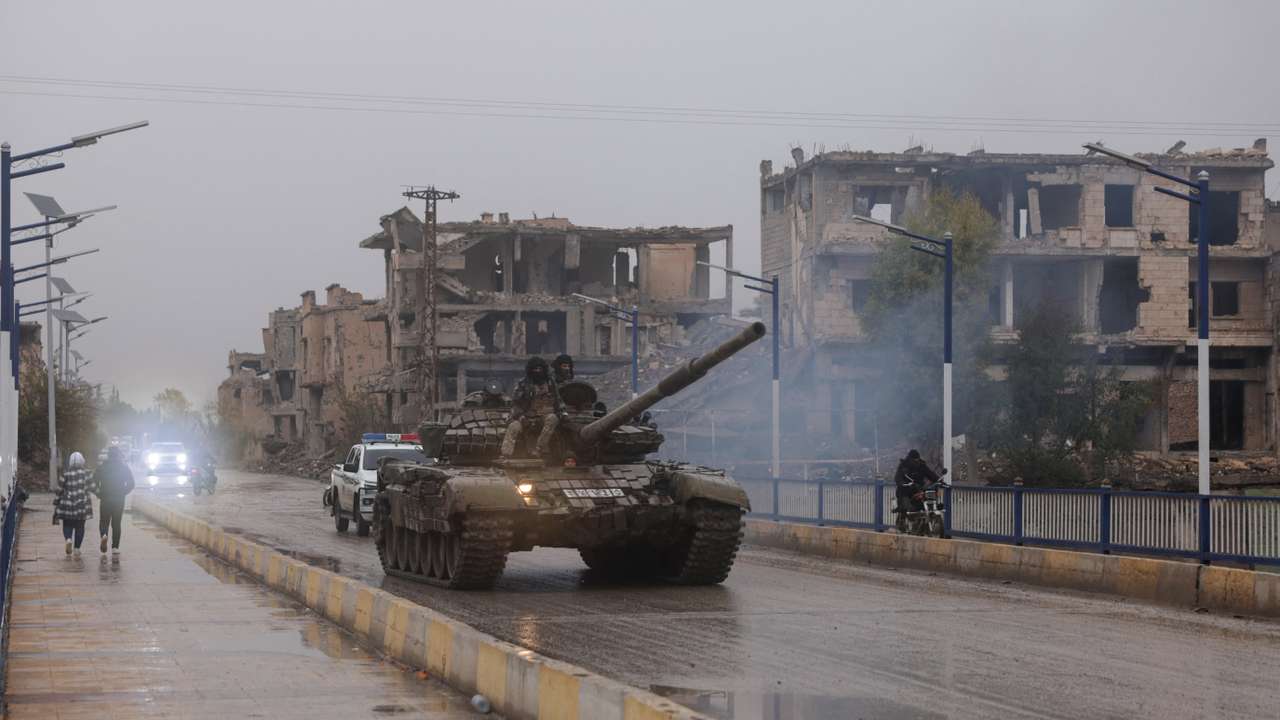 The Syrian army takes full control of Deir al-Zor province after the withdrawal of the Syrian Democratic Forces