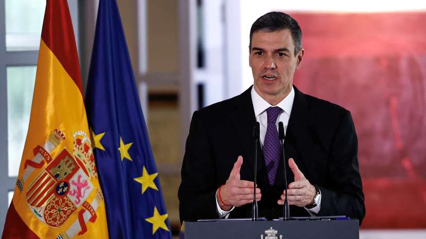 Spanish Prime Minister Pedro Sanchez apeaks at a press conference in Beijing