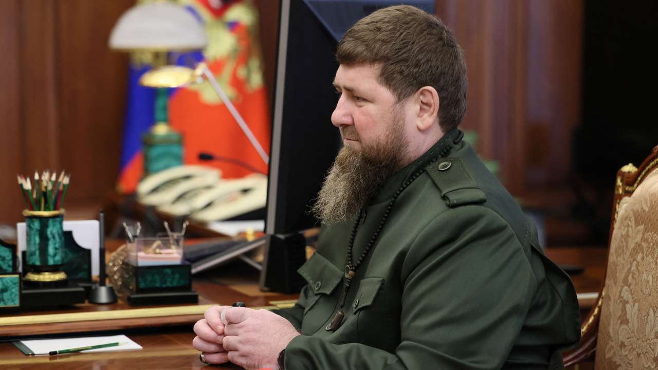 Russian President Putin and Chechen leader Kadyrov meet in Moscow