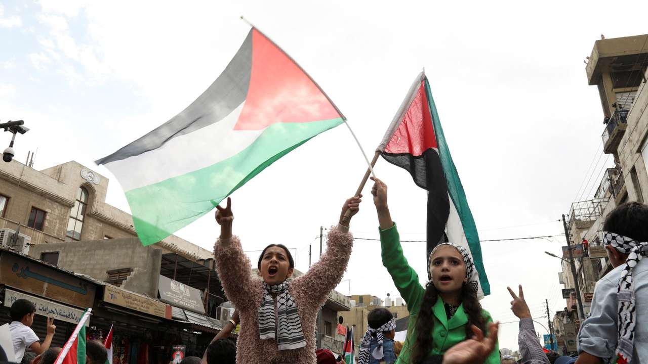 Jordanians protest in support of Palestinians in Gaza, in Amman