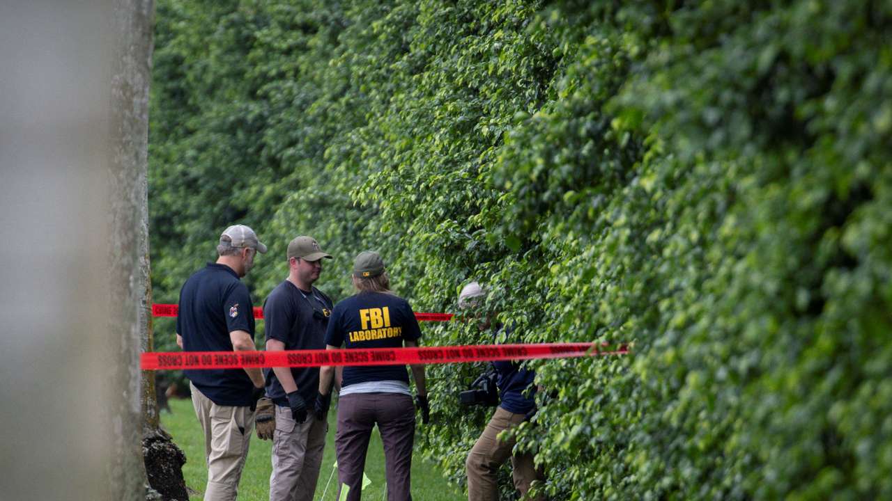 FBI continues investigation on gunman at Trump International Golf Club in West Palm Beach