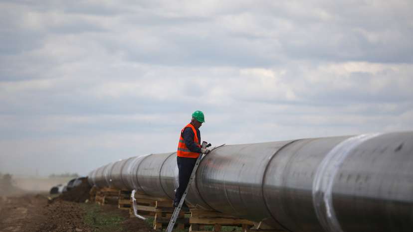 A worker is seen next to a pipe at a construction site on the extension of Russia's TurkStream pipeline after a visit of Serbia's President Vucic and Bulgaria's PM Borissov ,in Letnitsa