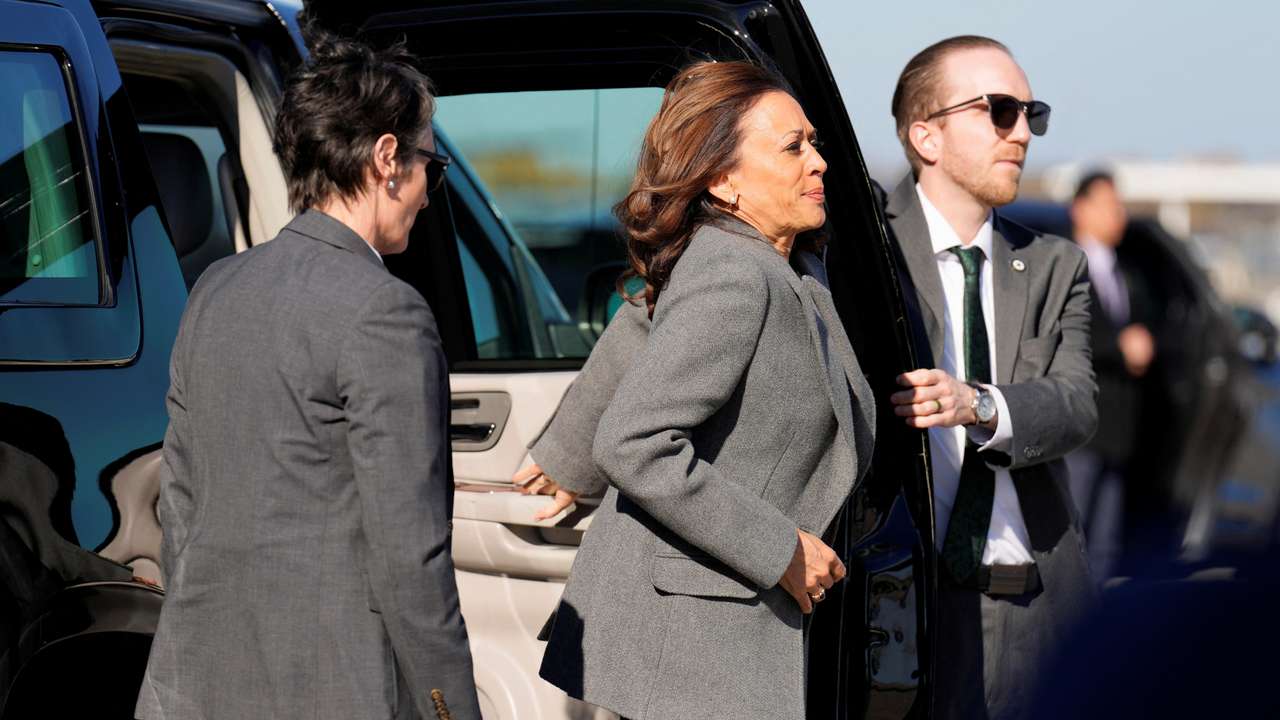 Democratic presidential nominee Vice President Kamala Harrisarrives at Detroit Metropolitan Wayne County Airport, in Detroit