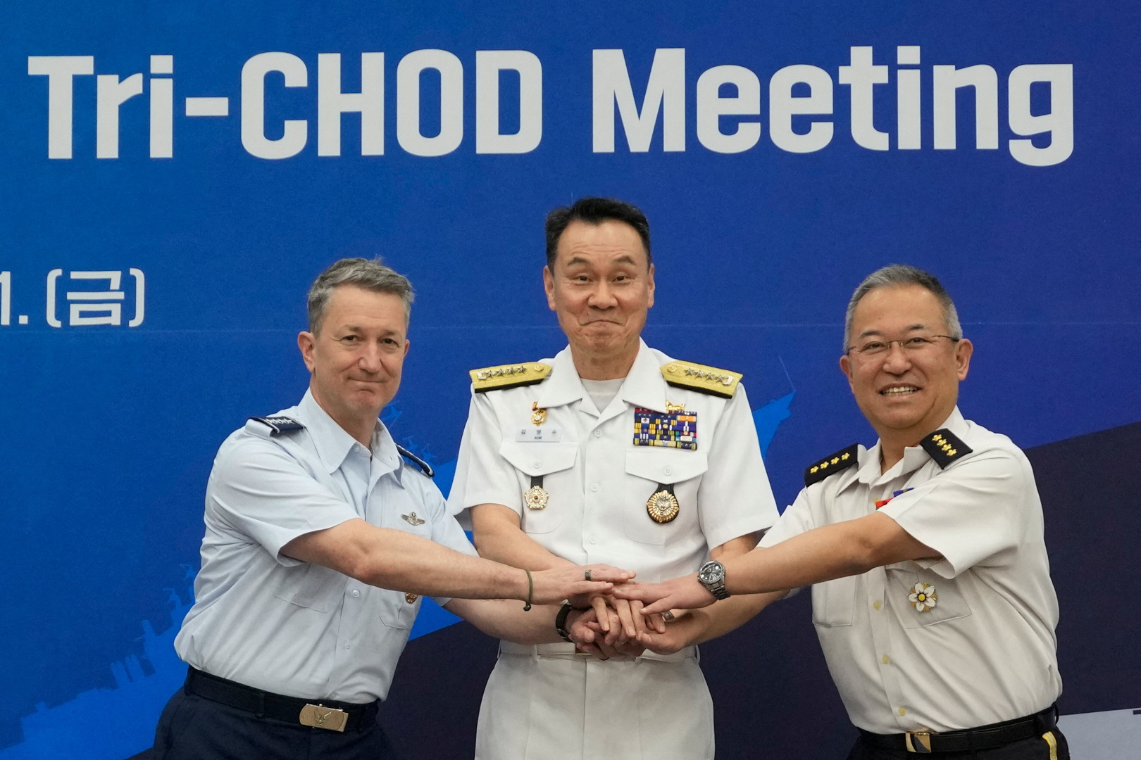 Trilateral Chiefs of Defense meeting at the Defense Ministry in Seoul