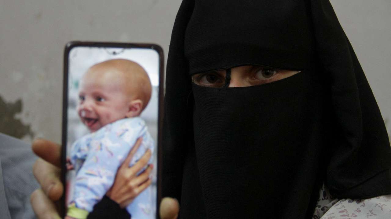 Separated by Israeli checkpoint, Gazan parents yearn to see their infant