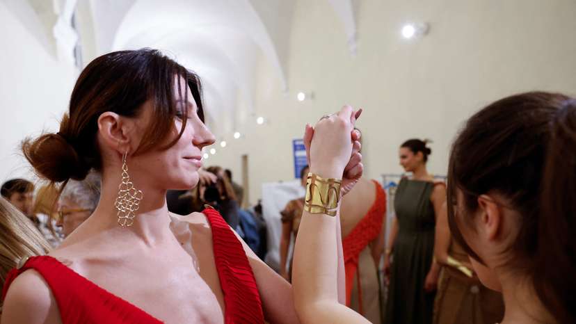 Refugees Live Fashion Show in Rome