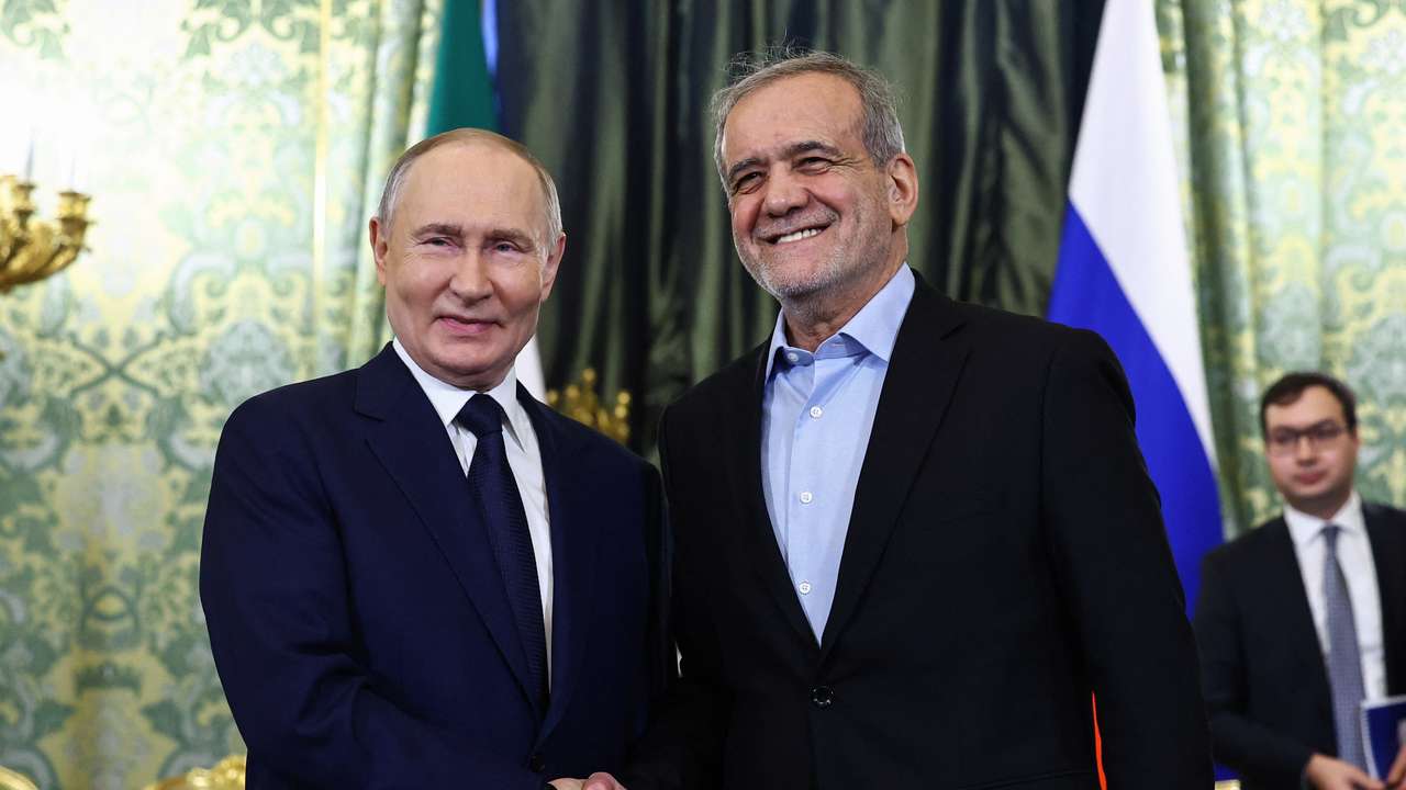Iranian President Masoud Pezeshkian visits Russia