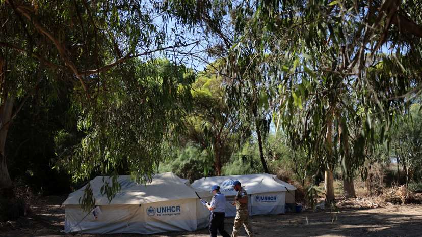 Refugees on Cyprus stuck in buffer zone