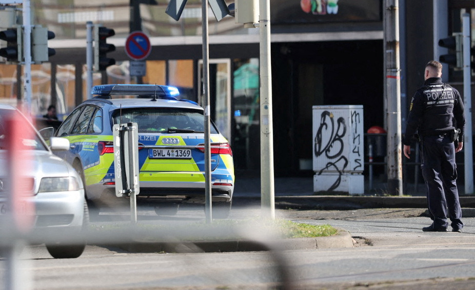Car drives into crowd in German city of Mannheim