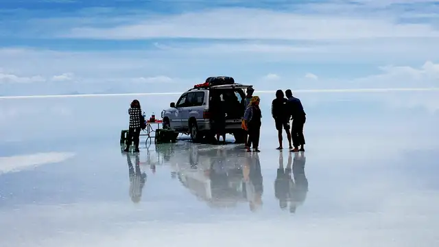 Salar de Uyuni, na Bolívia, está entre os lugares que mais despertam interesse, segundo levantamento da plataforma Skyscanner.