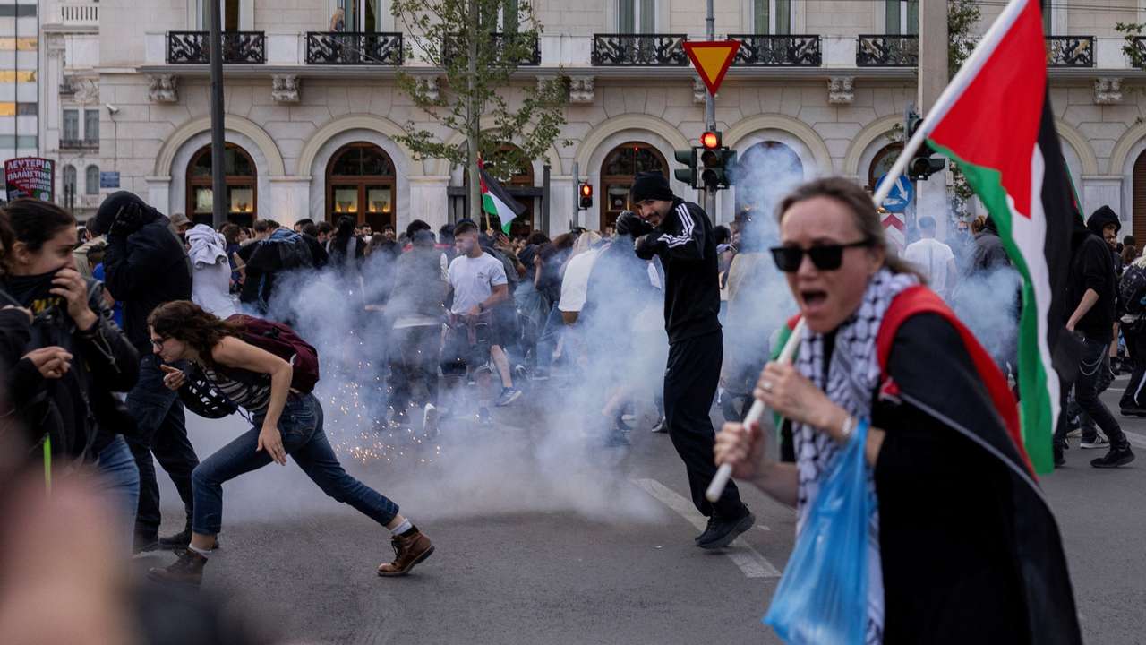 Palestinians and pro-Palestinian protesters demonstrate in central Athens