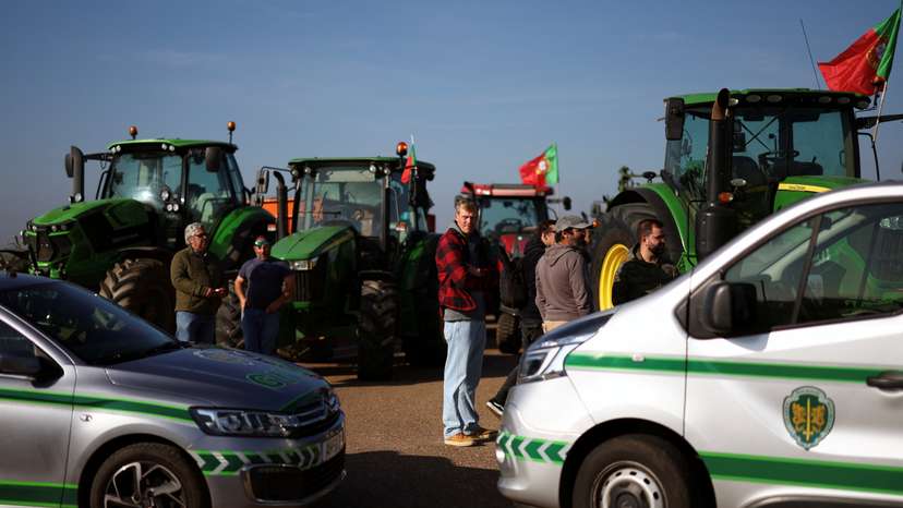 Portugal farmers protest
