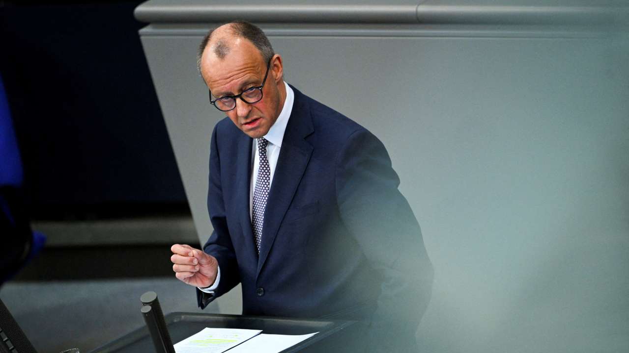 FILE PHOTO: Extraordinary session of the outgoing lower house of parliament, the Bundestag, in Berlin