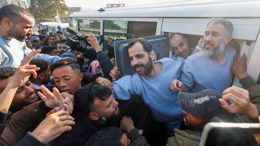 Hostages-prisoners swap deal between Hamas and Israel