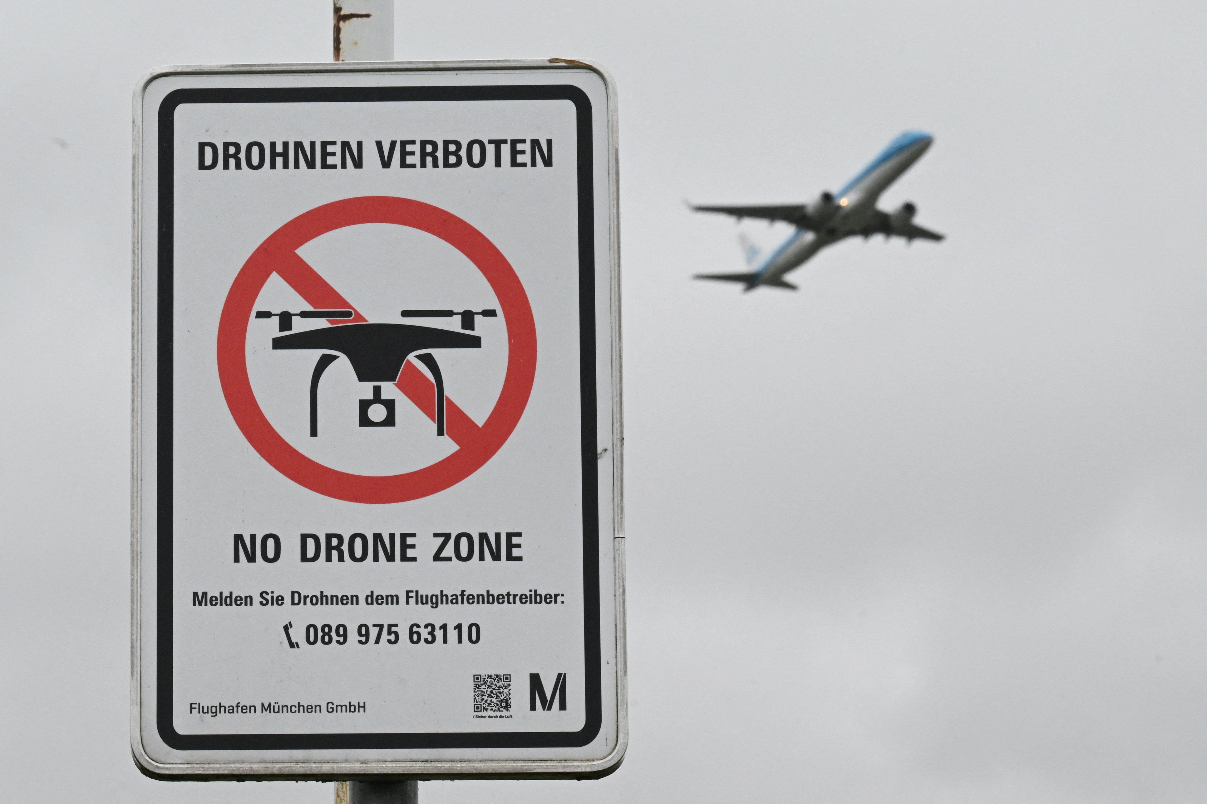 Drone ban notice at the Munich airport