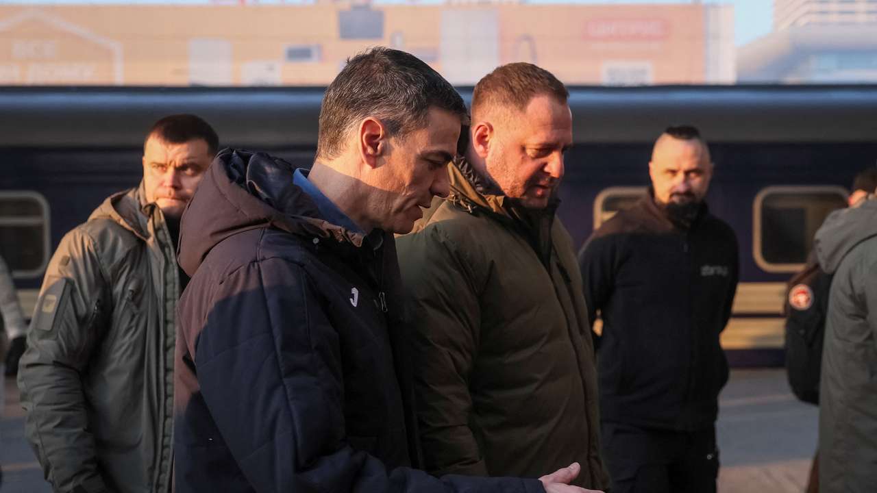 Spanish Prime Minister Pedro Sanchez visits Kyiv