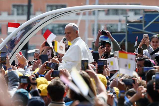 Cameroon sets stage for Pope's historic visit