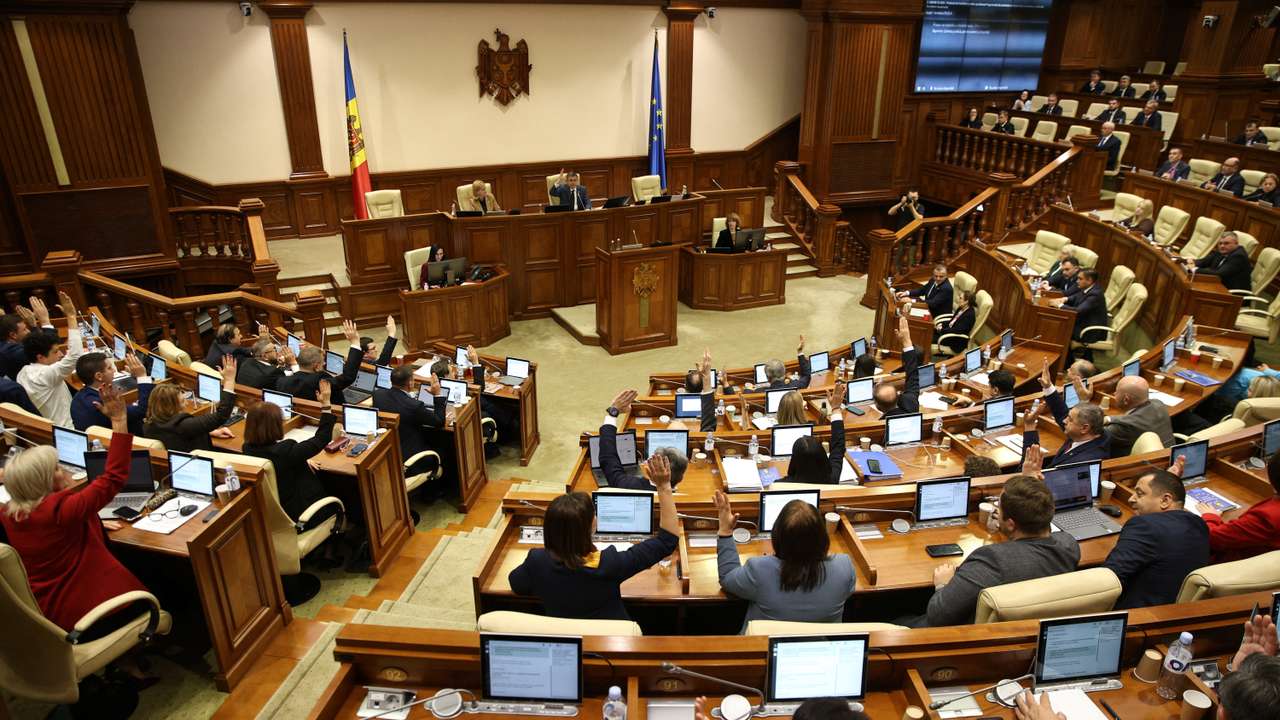 Moldovan parliament approves new prime minister