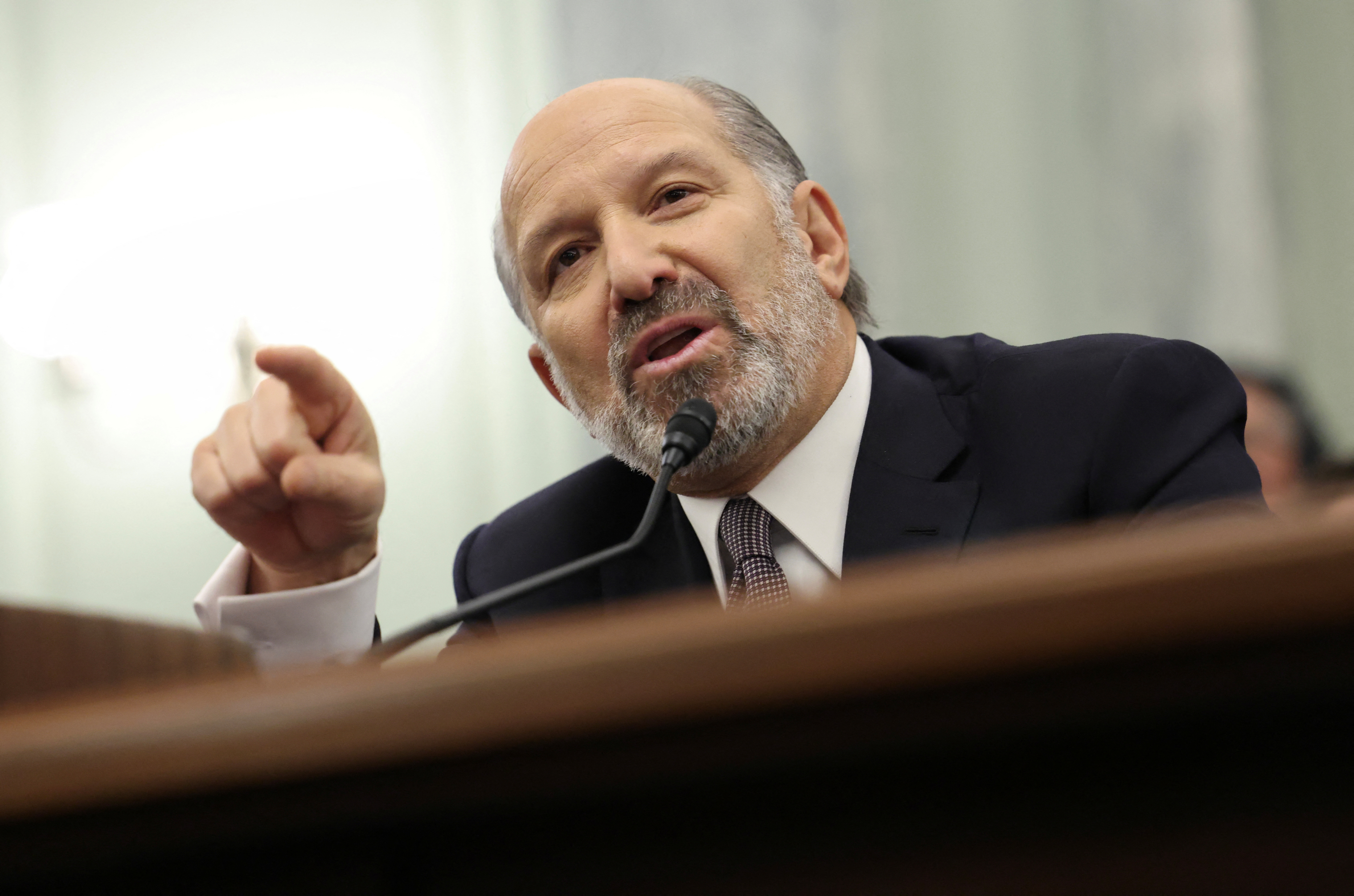Howard Lutnick commerce confirmation hearing in Washington