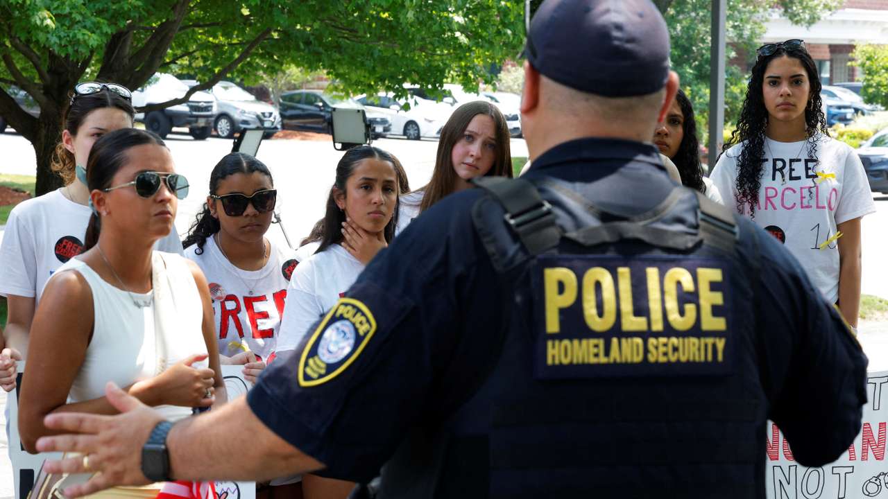 Immigration court hearing for Marcelo Gomes in Chelmsford