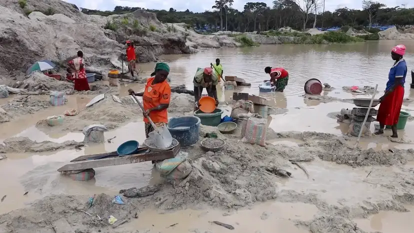 Gold Mining Resumes in cameroon1