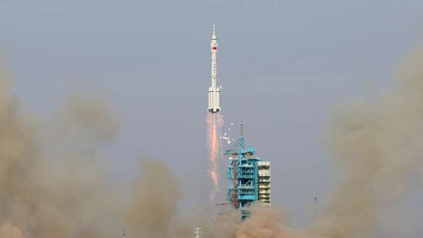 Rocket carrying Shenzhou-22 spacecraft takes off from Jiuquan Satellite Launch Center