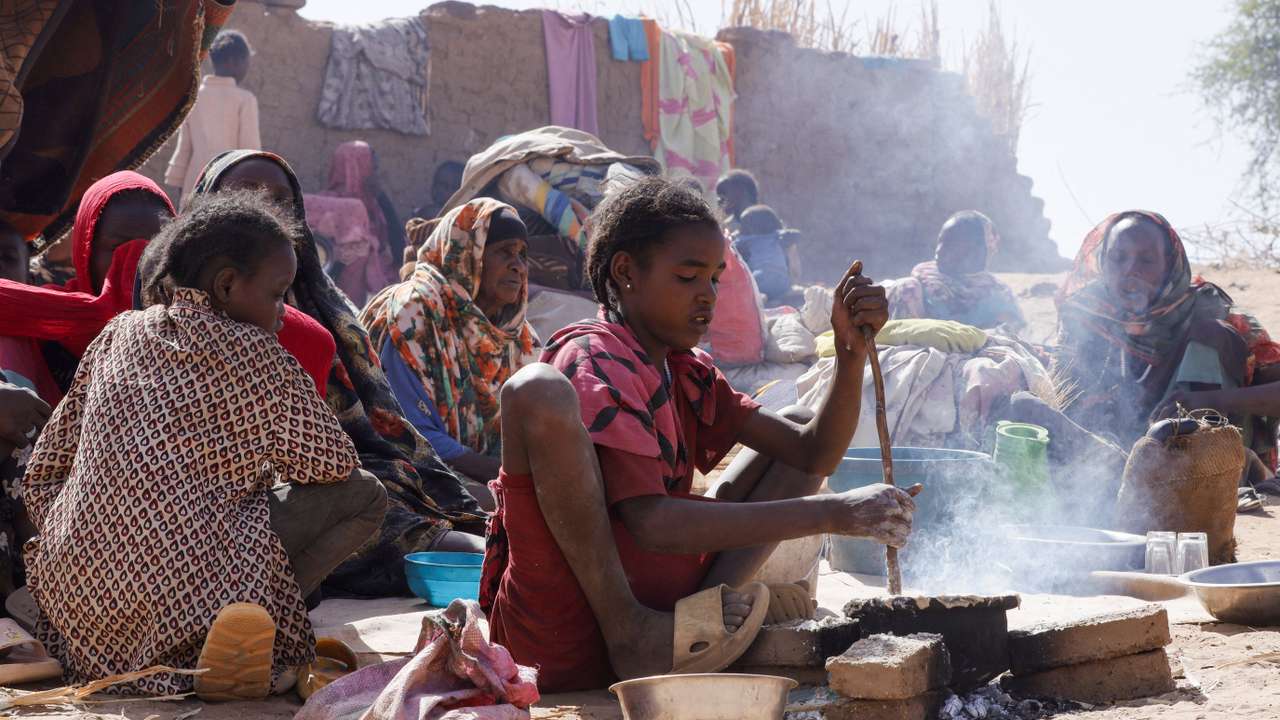 People displaced by RSF attacks on Zamzam camp shelter in Tawila