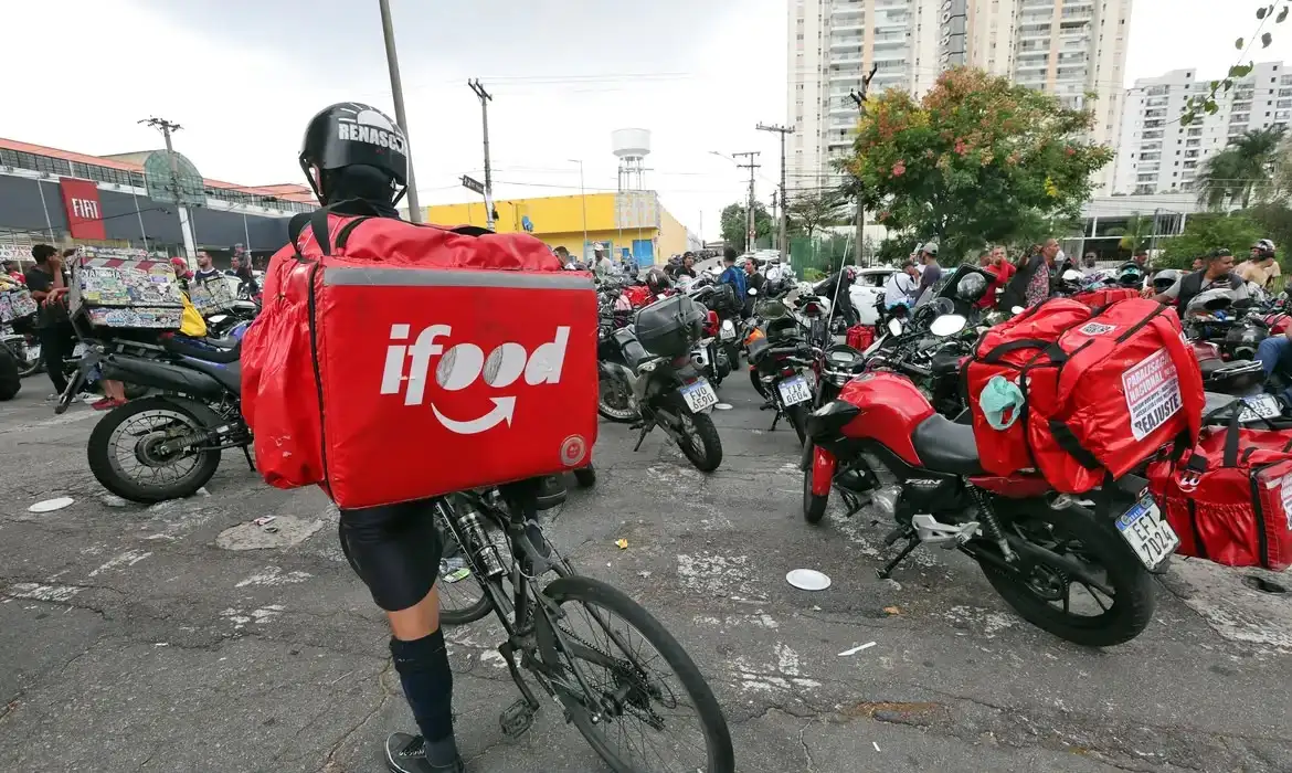 Anvisa libera venda de remédios no iFood, Shopee e Mercado Livre; veja o que muda