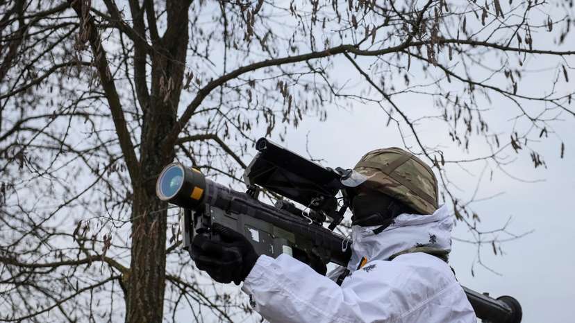 FILE PHOTO: Ukrainian servicemen attend a joint drills in Rivne region