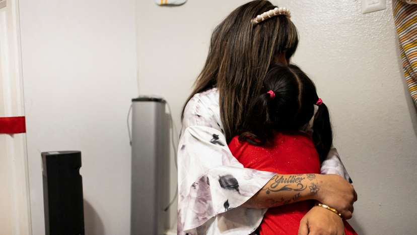 FILE PHOTO: Trump administration may not end Venezuelan migrants' protections, court rules