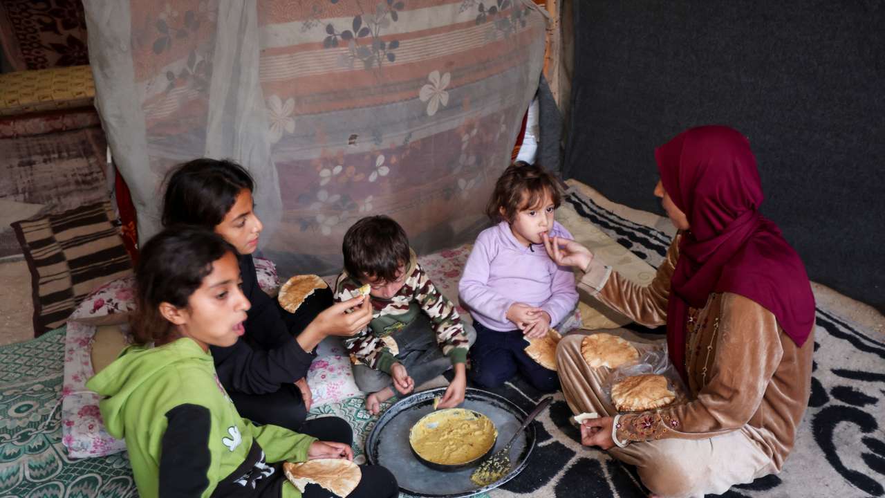 Gazan mother pleads for help as hunger crisis deepens