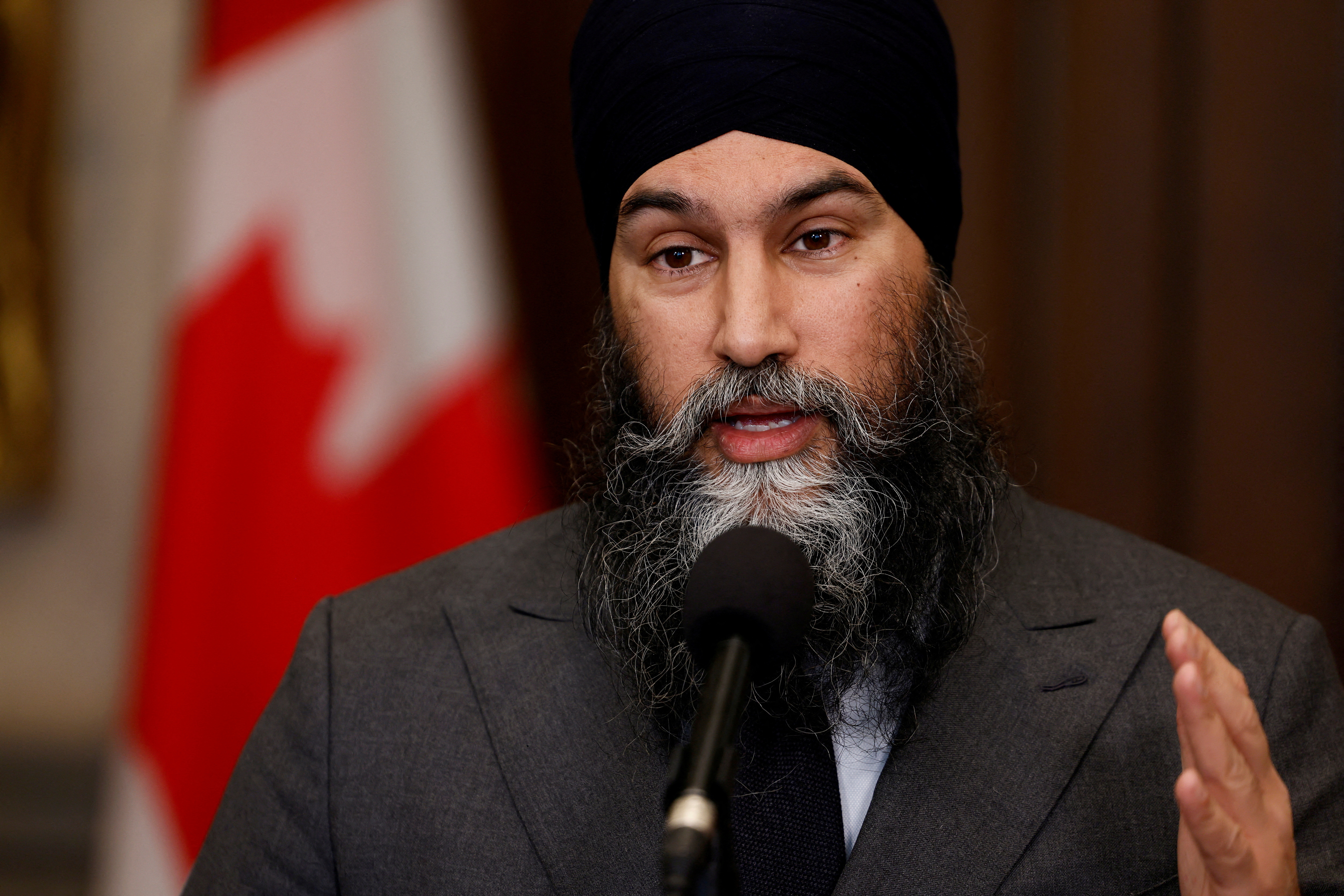 FILE PHOTO: Canada's New Democratic Party leader Jagmeet Singh speaks to journalists before Question Period in the House of Commons on Parliament Hill in Ottawa