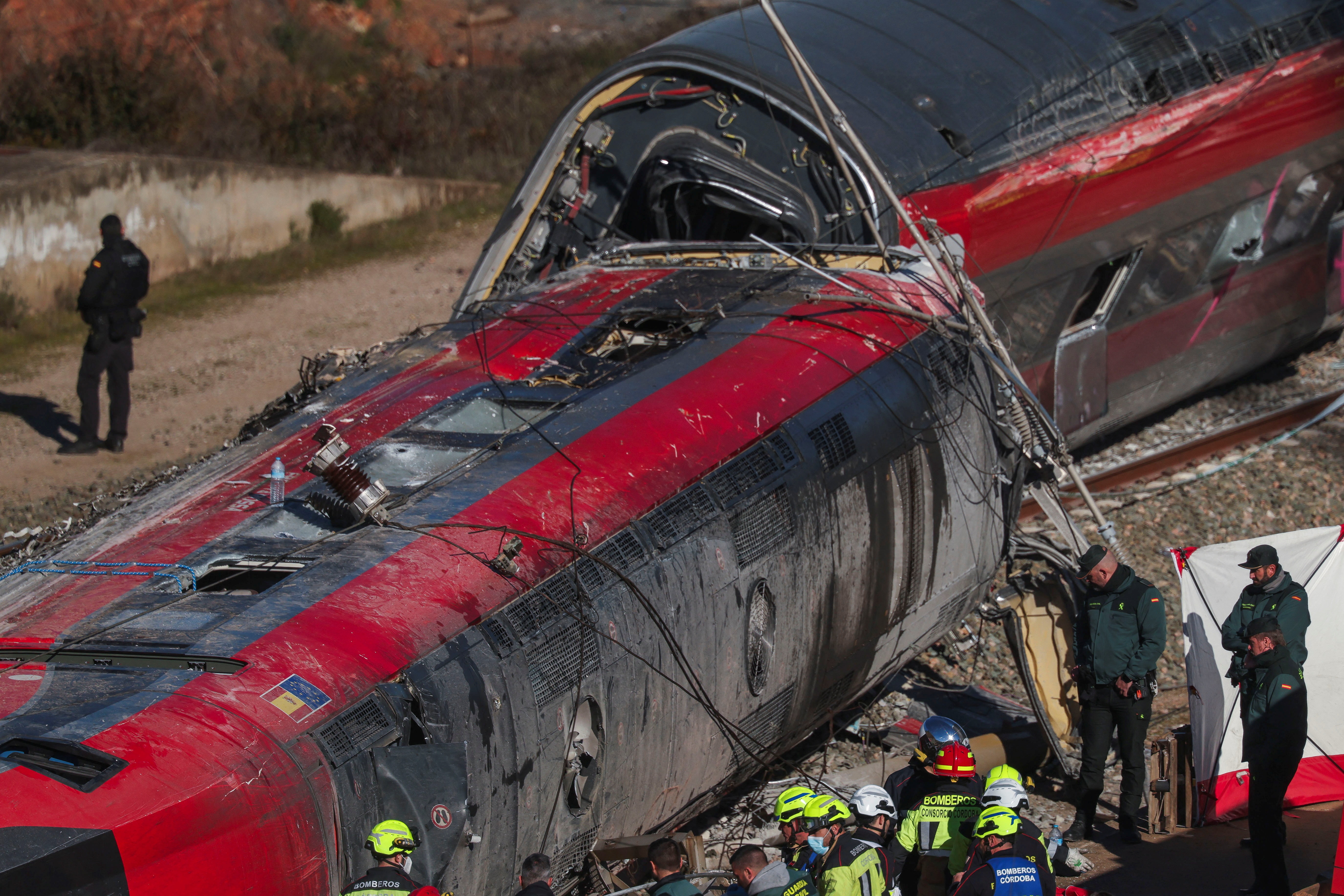 Two high-speed trains derail in Spain