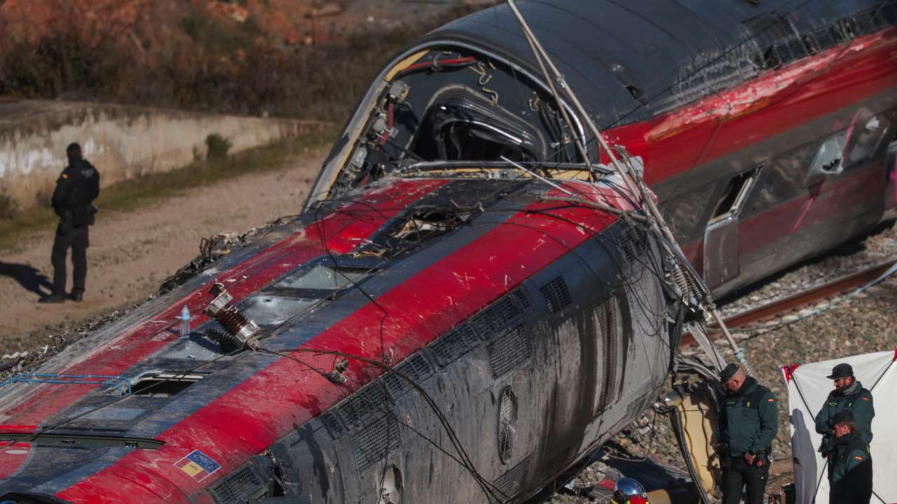 Two high-speed trains derail in Spain