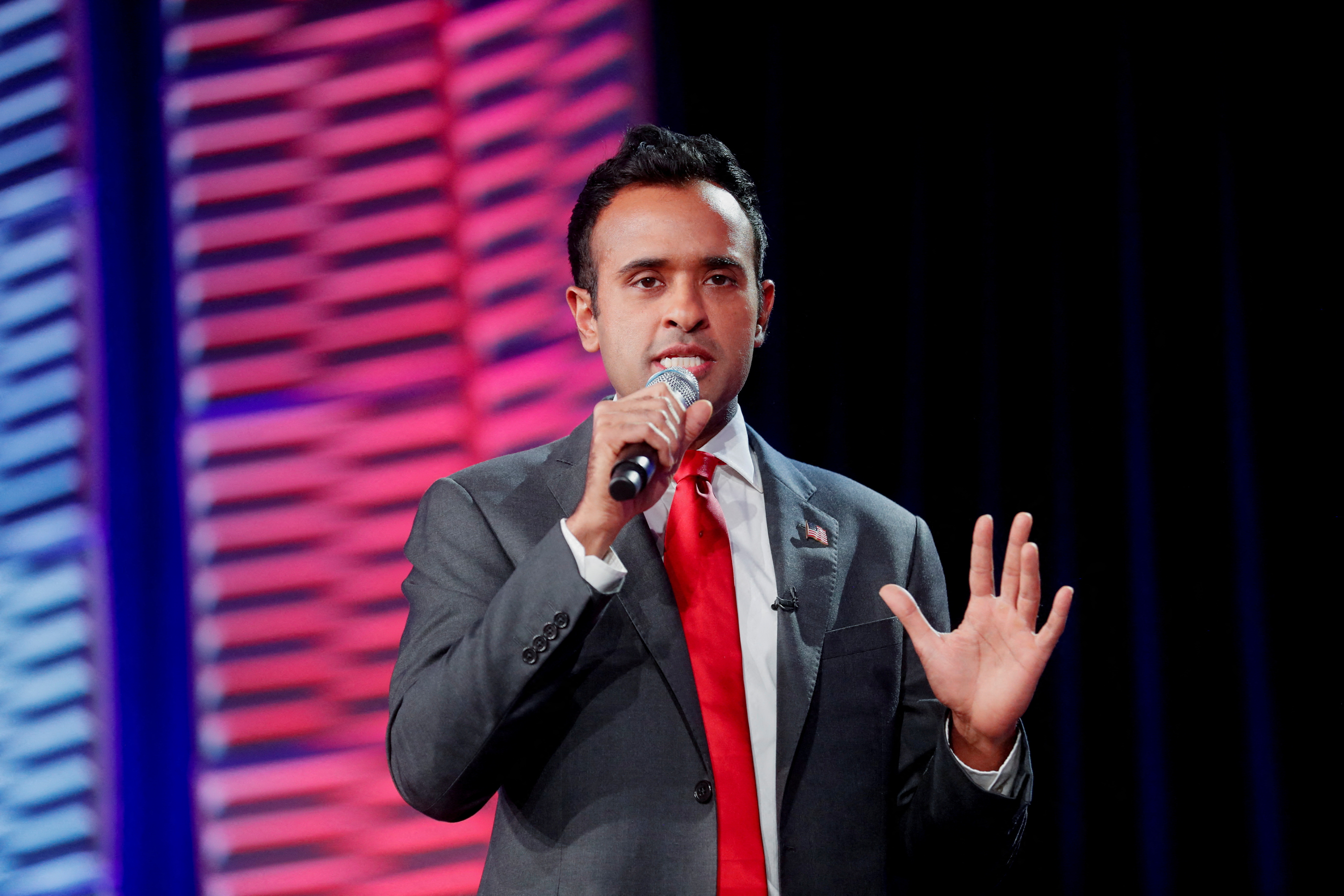 FILE PHOTO: Republican presidential candidates speak in Florida