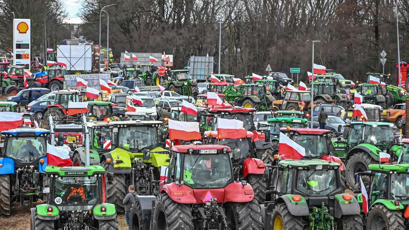 Polish farmers protest near Sulechow
