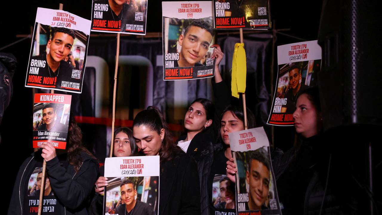 Supporters of Israeli hostages kidnapped during the October 7, 2023 attack on Israel by Hamas, take part in a protest as they demand the release of all hostages in the 555 day since the kidnapping, in Jerusalem