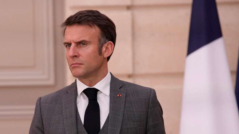 FILE PHOTO: Moldova's President Maia Sandu and France’s President Emmanuel Macron attend a media conference, in Paris