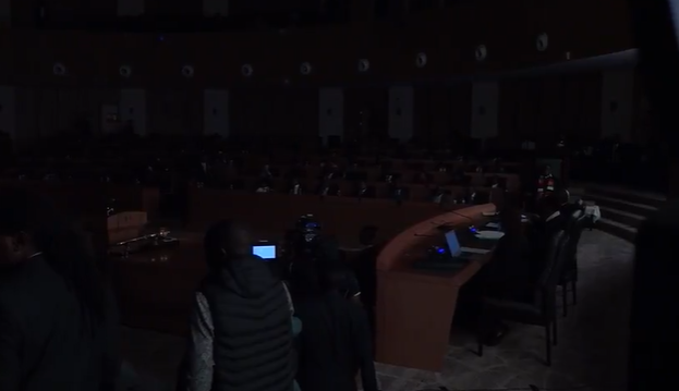 Power cuts in Zimbabwe parliament