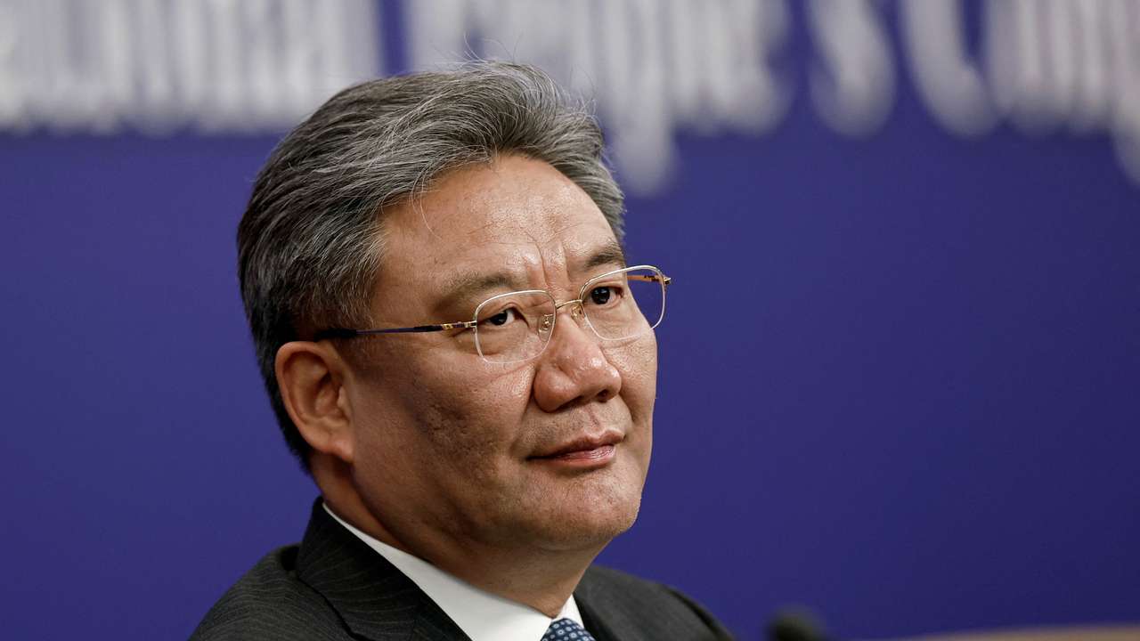 News conference on economy on the sidelines of NPC in Beijing