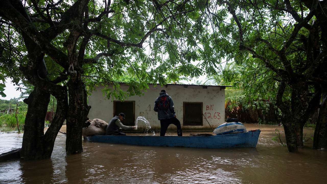 Aftermath of tropical storm Sara, in El Marion