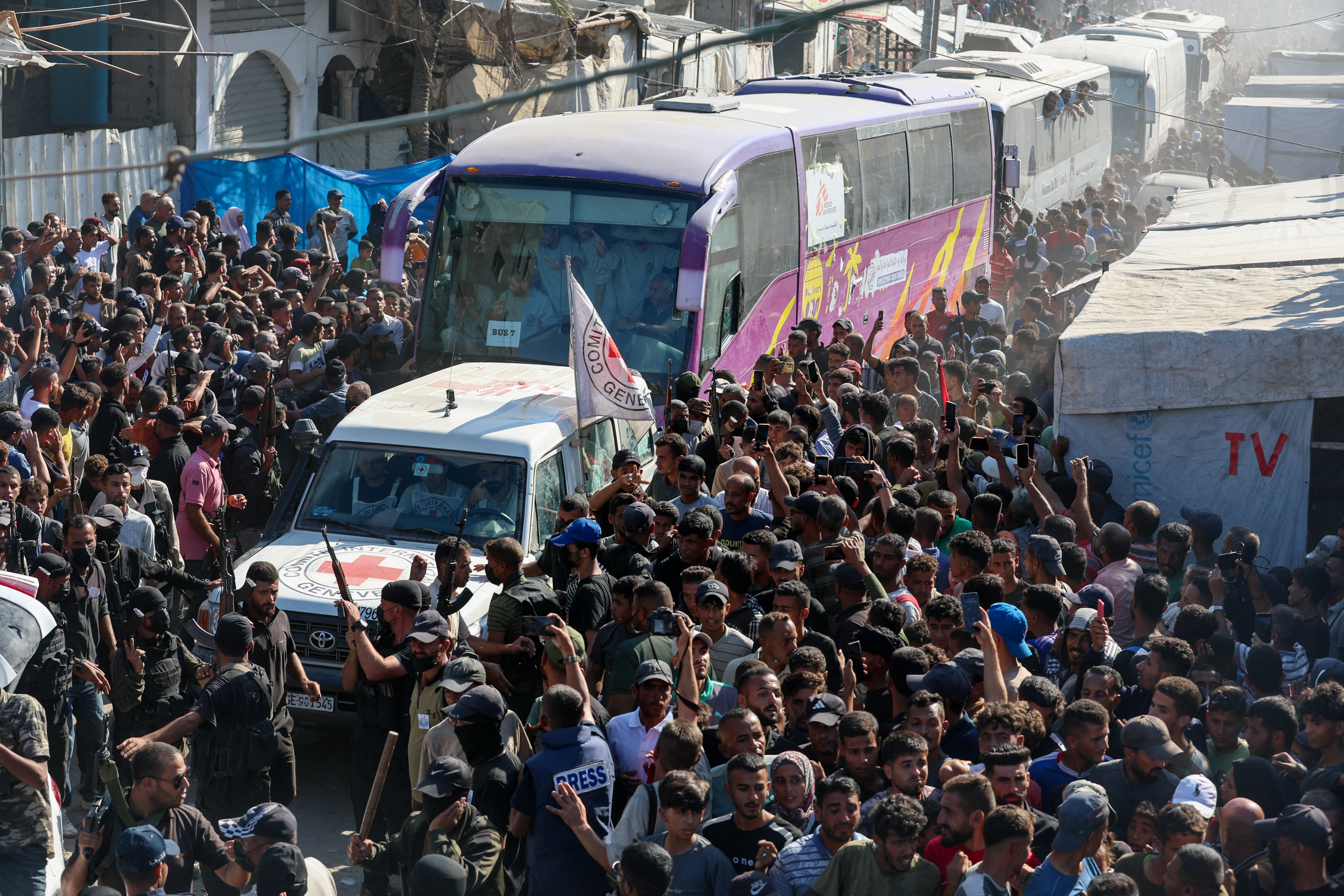 Hostages-prisoners swap and ceasefire deal between Hamas and Israel