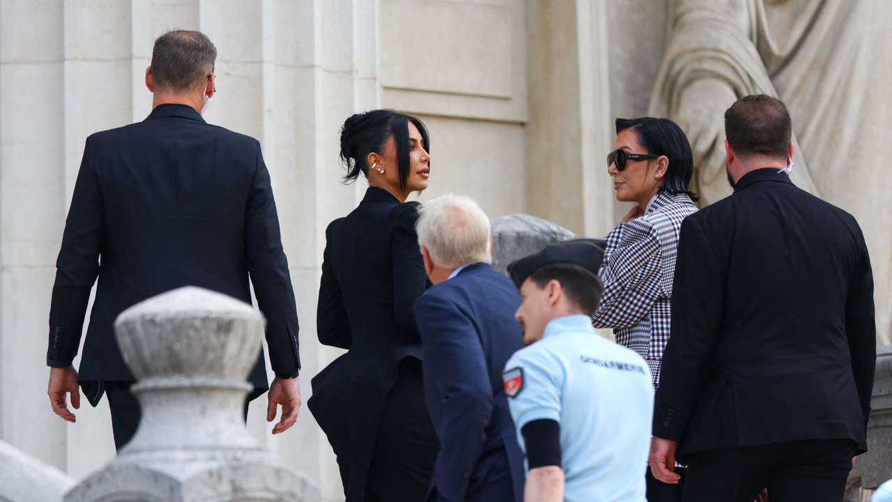 Kim Kardashian takes stand in Paris robbery trial