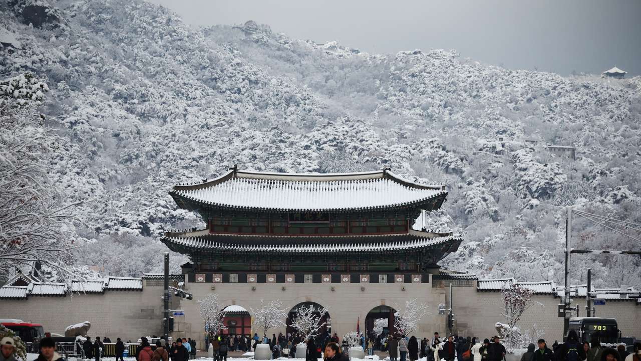 Heavy snow fall in Seoul