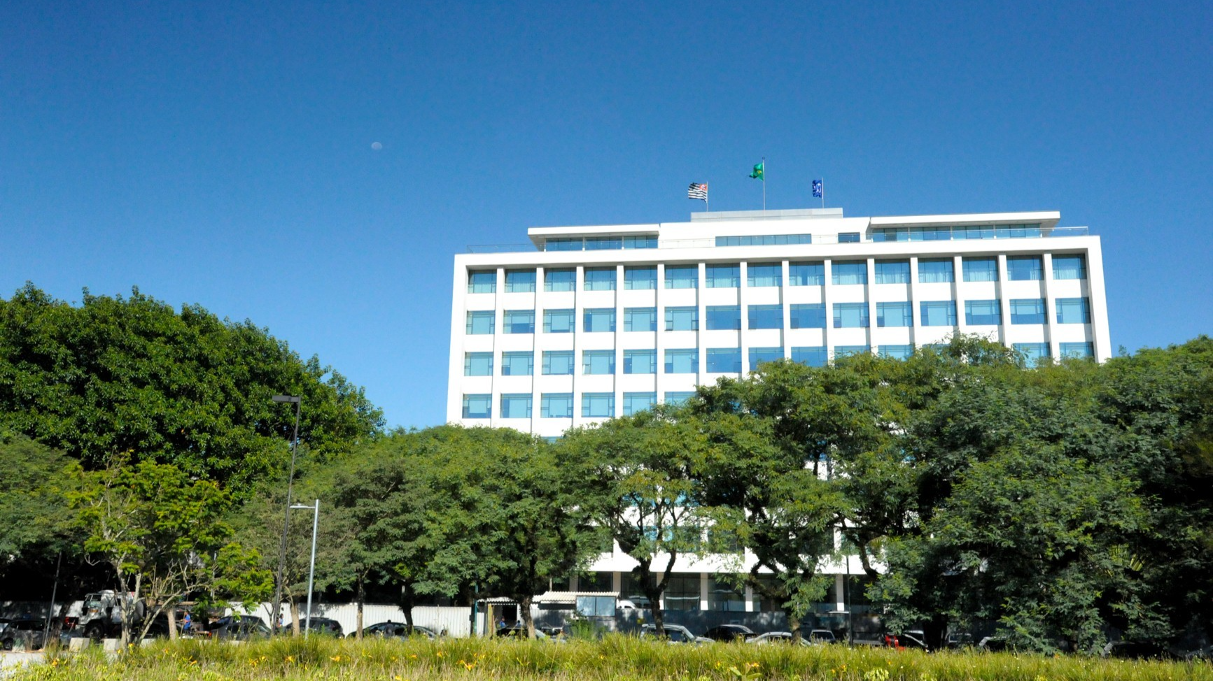 praça do relógio predio da reitoria