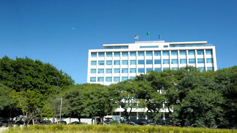 praça do relógio predio da reitoria