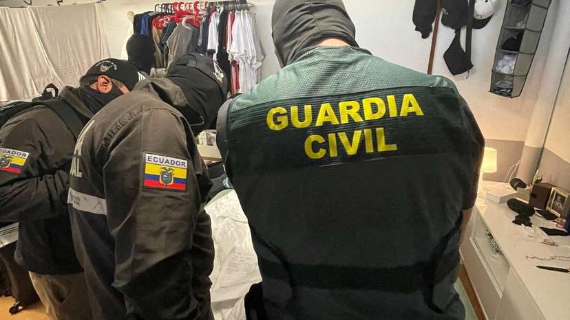 FILE PHOTO: Ecuadorean police say two men involved in TV attack arrested in Spain