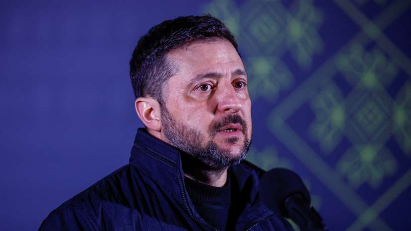 Ukrainian President Zelenskiy shares iftar with Ukrainian Muslim soldiers in Kyiv