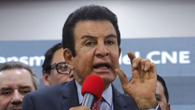 Presidential candidate Salvador Nasralla of Honduras' Liberal Party (PLH) holds a press conference amid reports of a tied vote count