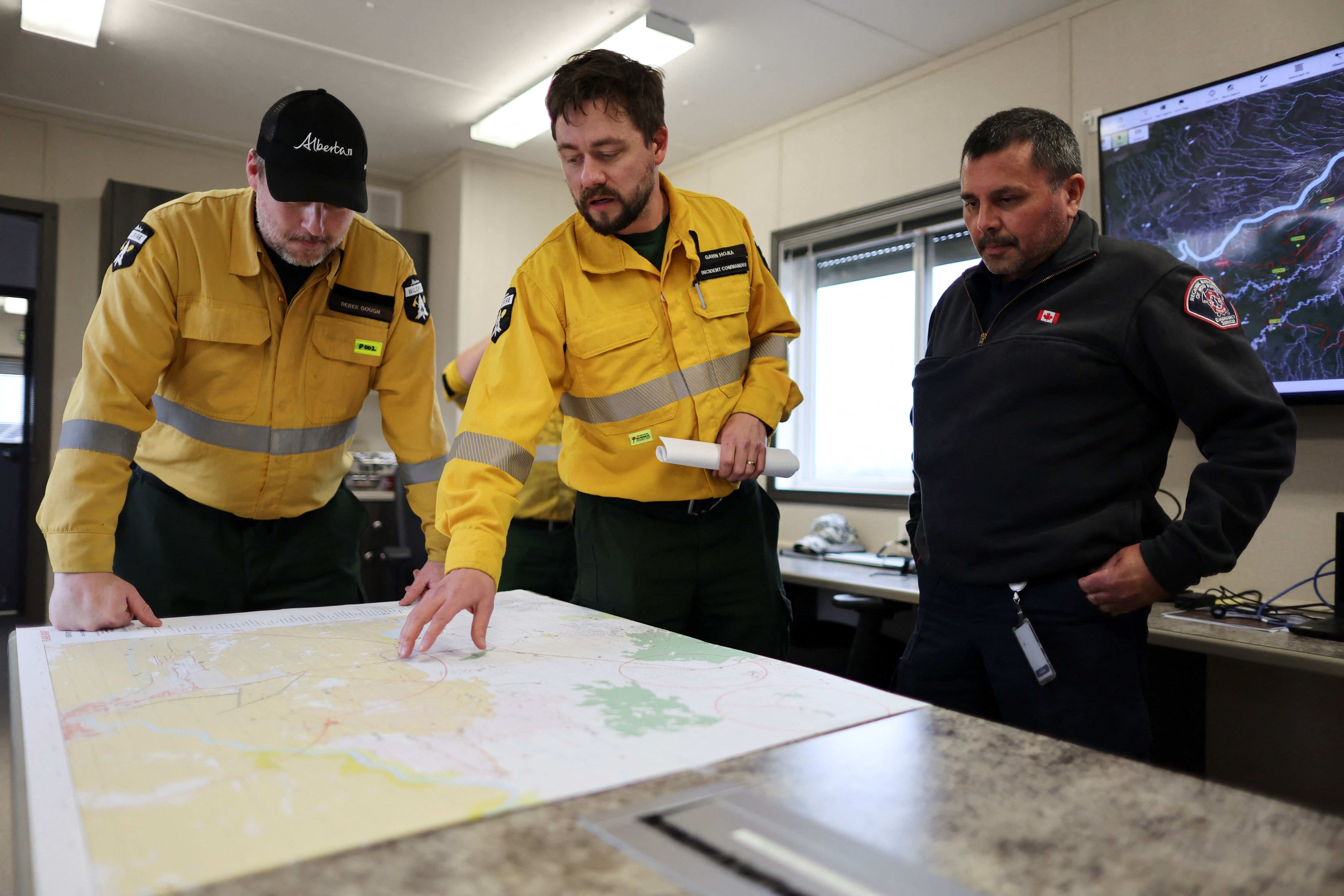 Wildfire causes evacuation from communities on the southern edge of Fort McMurray